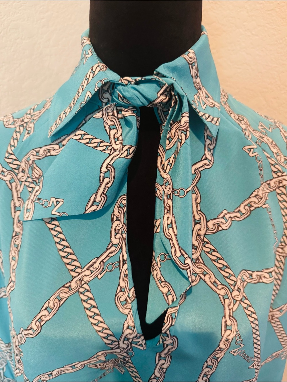 NWOT Zadig&Voltaire Tuile 100% Silk Turquoise Chain Print Tie-Neck Blouse size L - Picture 7 of 9